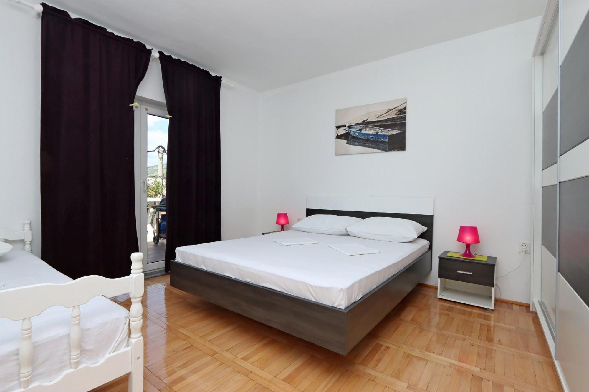 Apartments With A Parking Space Senj - 5571 Экстерьер фото